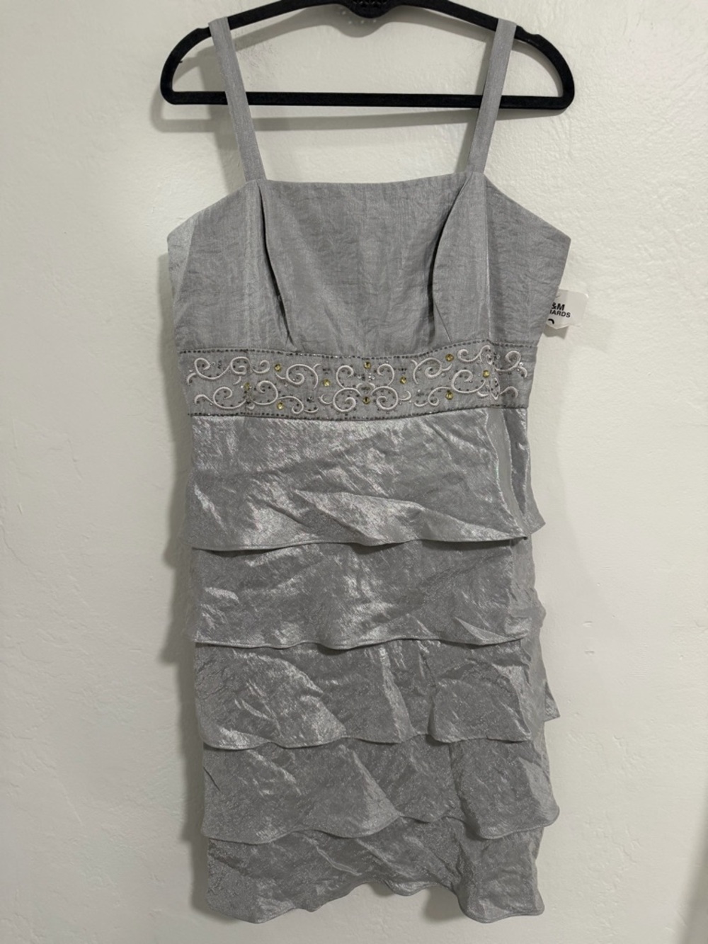 R&M Richards NWT Silver Tiered Ruffle Dress Beaded Waist Size 14 No Jacket - Picture 1 of 10